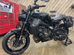 ヤマハXSR900 2022-純正フロントブレーキキャリパー YAMAHA XSR900 brembo ブレーキ廻りカスタム(キャリパー、マスター